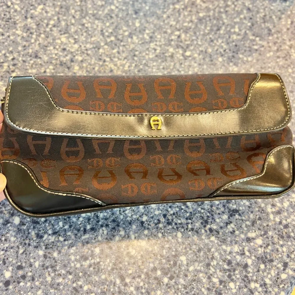 Etienne Aigner Clutch Leather Trim w/ Magnetic Clasp & Zip Inside Pocket Vintage